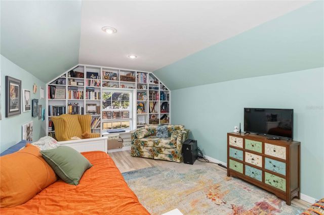 2313 HOLDEN LANE, Lithia, FL 33547