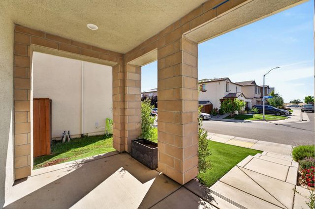 3863 Ivan Way, Rancho Cordova, CA 95742