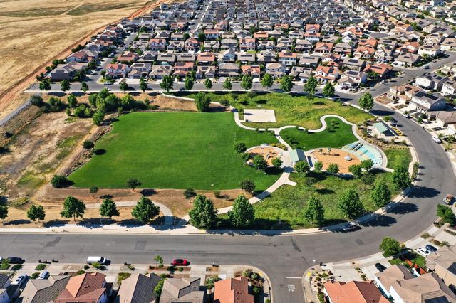 3863 Ivan Way, Rancho Cordova, CA 95742
