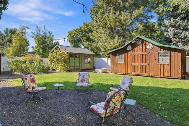 1112 S Newer Rd, Spokane Valley, WA 99037