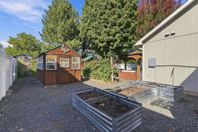1112 S Newer Rd, Spokane Valley, WA 99037