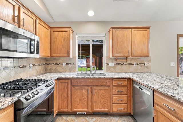 1112 S Newer Rd, Spokane Valley, WA 99037