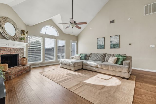 1060 Jennifer Place, Lewisville, TX 75077