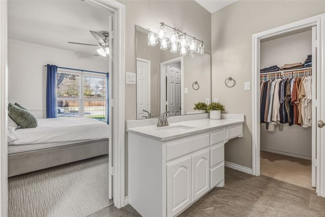 1060 Jennifer Place, Lewisville, TX 75077