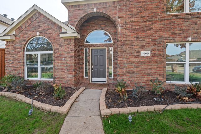 1060 Jennifer Place, Lewisville, TX 75077