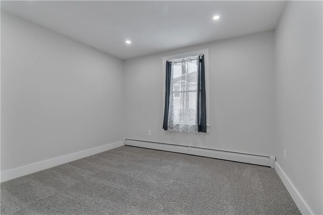 79 Suburban Parkway, Warwick, RI 02889