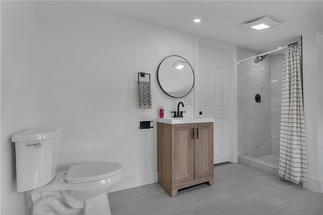 79 Suburban Parkway, Warwick, RI 02889