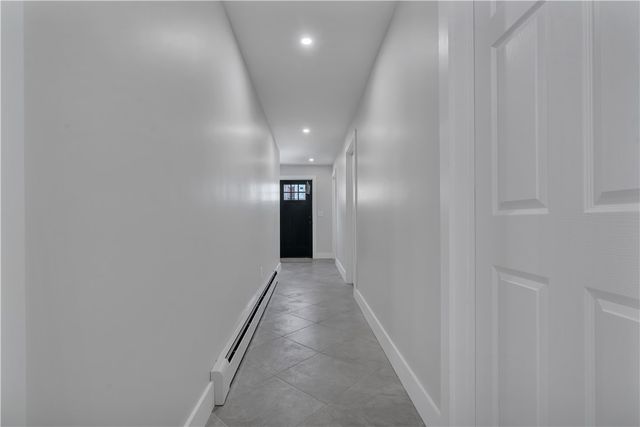 79 Suburban Parkway, Warwick, RI 02889