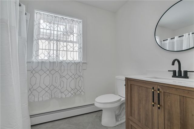 79 Suburban Parkway, Warwick, RI 02889