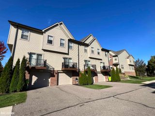 45738 Utica Park Boulevard, Utica, MI 48315