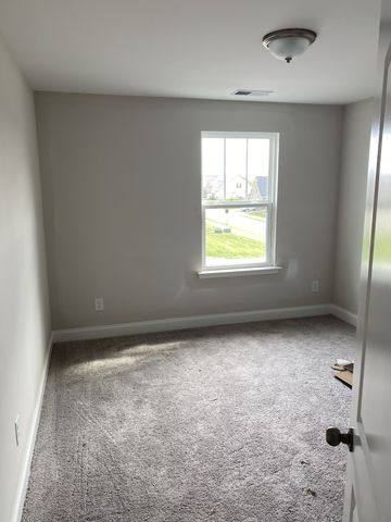 103 Santa Rosa Dr, Gallatin, TN 37066