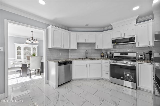 7256 Haynesfield Lane, Knoxville, TN 37918