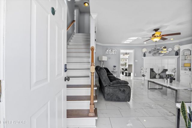 7256 Haynesfield Lane, Knoxville, TN 37918