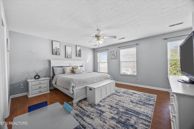 7256 Haynesfield Lane, Knoxville, TN 37918