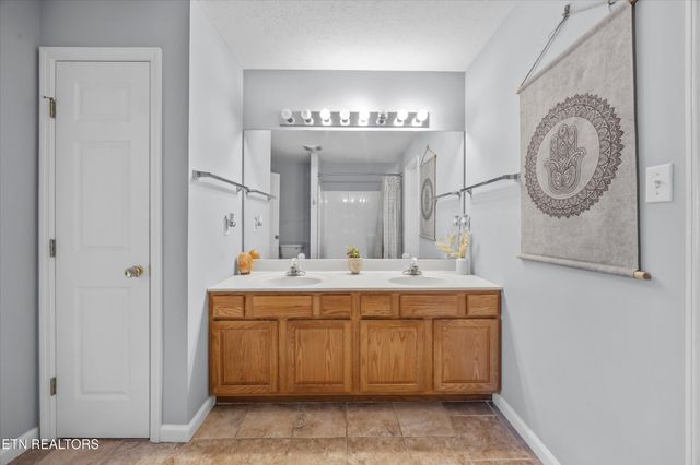 7256 Haynesfield Lane, Knoxville, TN 37918