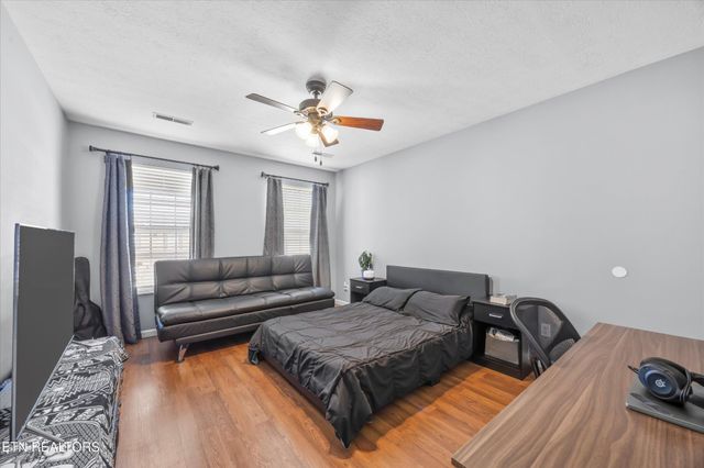 7256 Haynesfield Lane, Knoxville, TN 37918