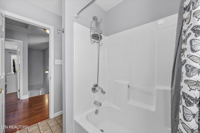 7256 Haynesfield Lane, Knoxville, TN 37918