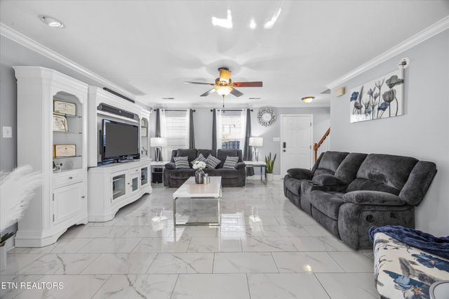 7256 Haynesfield Lane, Knoxville, TN 37918