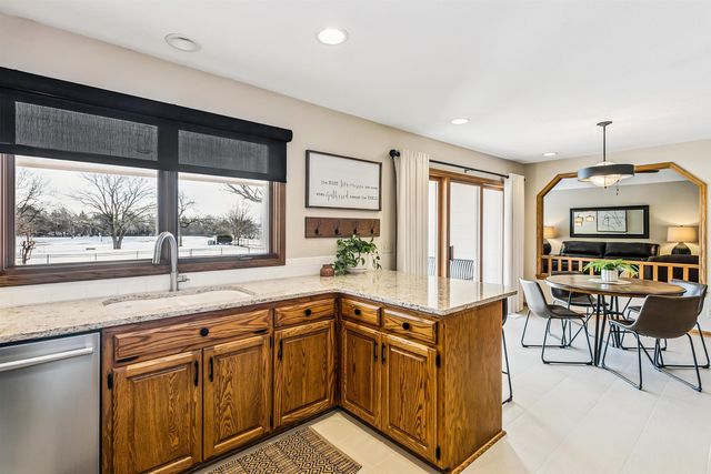 4834 N Homestead St, Bel Aire, KS 67220