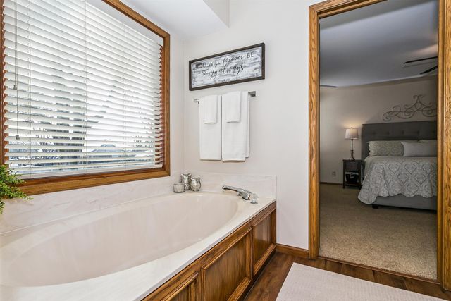 4834 N Homestead St, Bel Aire, KS 67220