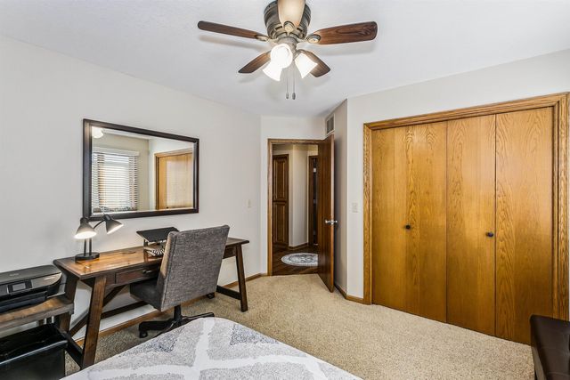 4834 N Homestead St, Bel Aire, KS 67220