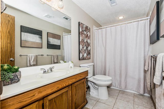 4834 N Homestead St, Bel Aire, KS 67220