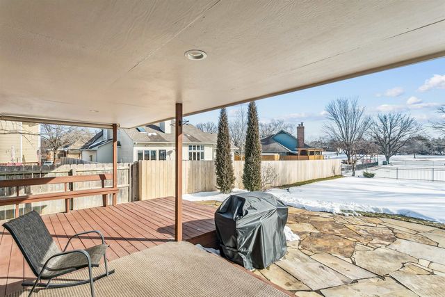 4834 N Homestead St, Bel Aire, KS 67220