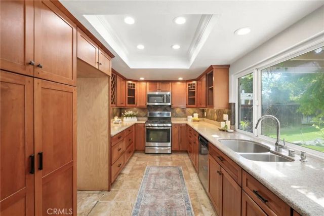 17 Deerwood West, Irvine, CA 92604