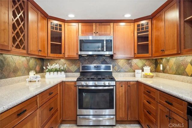 17 Deerwood West, Irvine, CA 92604