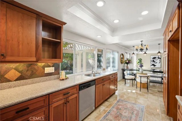 17 Deerwood West, Irvine, CA 92604