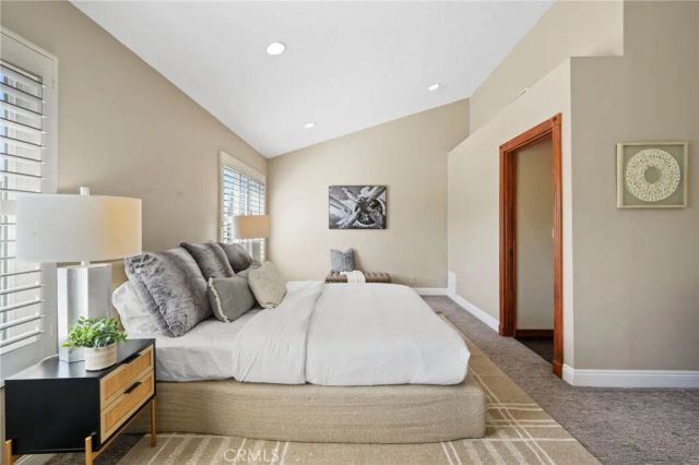 17 Deerwood West, Irvine, CA 92604