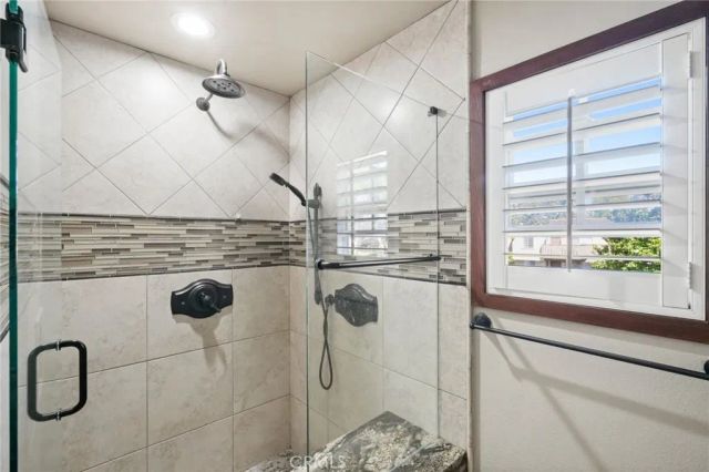 17 Deerwood West, Irvine, CA 92604