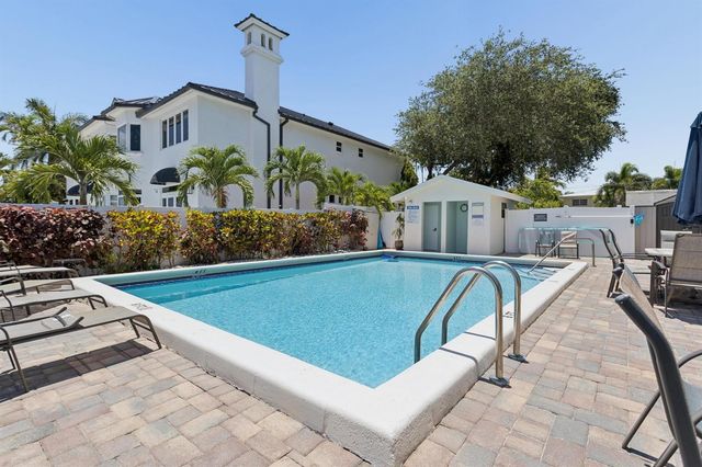 2751 NE 15th Street 103, Fort Lauderdale, FL 33304