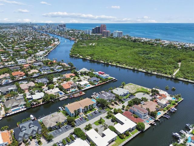 2751 NE 15th Street 103, Fort Lauderdale, FL 33304