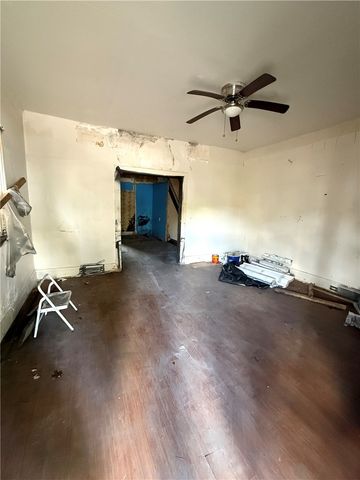 1805 4th Ave, Beaver Falls, PA 15010