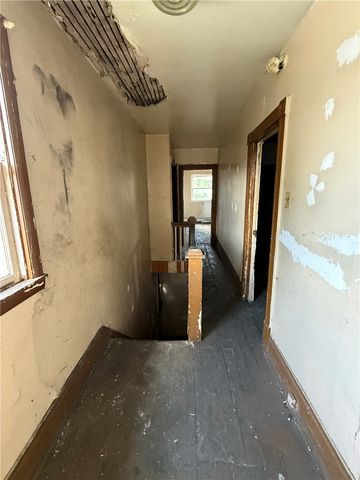 1805 4th Ave, Beaver Falls, PA 15010