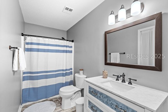 18 Hewlett Rd, Beaufort, SC 29907