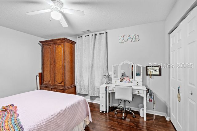 18 Hewlett Rd, Beaufort, SC 29907