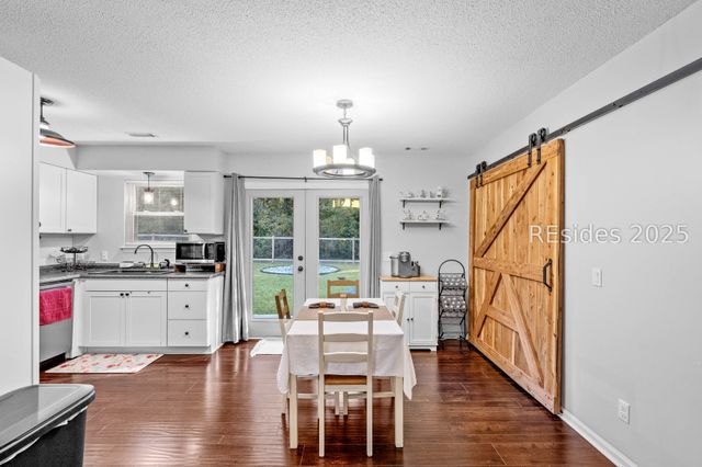 18 Hewlett Rd, Beaufort, SC 29907