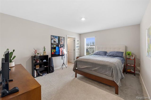 2056 Gambrel Lane, Howell, MI 48843