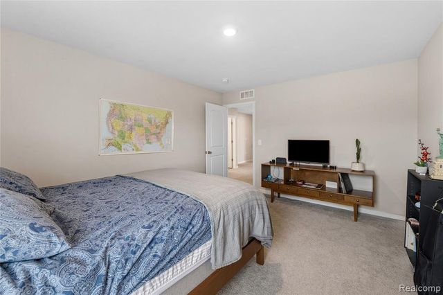 2056 Gambrel Lane, Howell, MI 48843