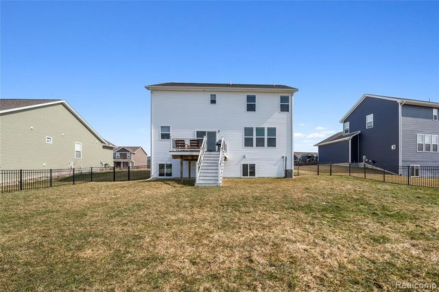 2056 Gambrel Lane, Howell, MI 48843