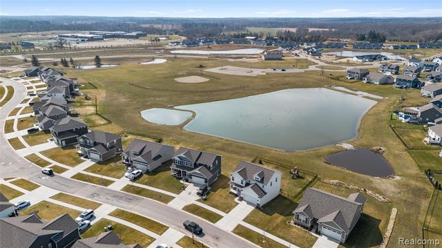 2056 Gambrel Lane, Howell, MI 48843