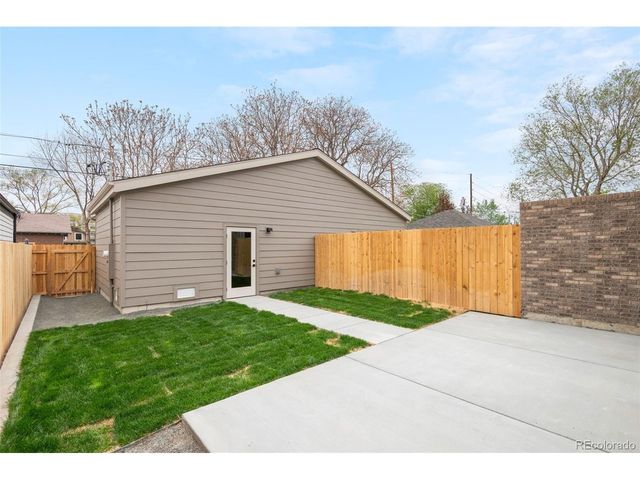 2137 S Sherman St, Denver, CO 80210