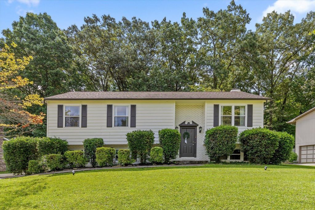 5974 Westmere Drive, Knoxville, TN 37909