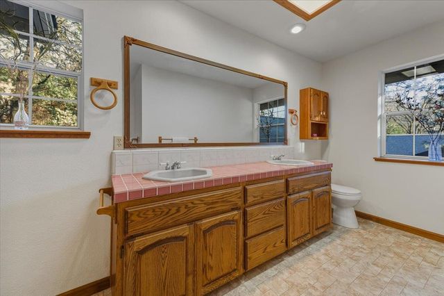 10802 Arrow Point, Grass Valley, CA 95949