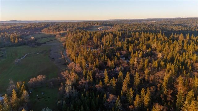 10802 Arrow Point, Grass Valley, CA 95949