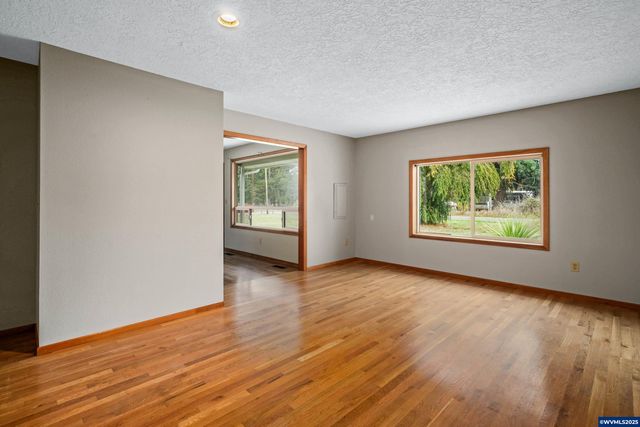 10343 Brick Rd SE, Turner, OR 97392