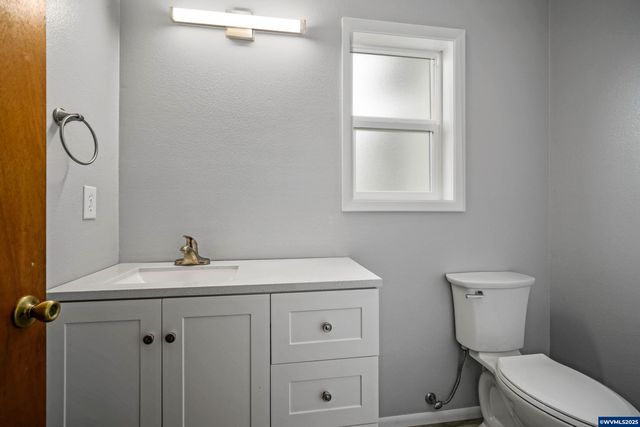 10343 Brick Rd SE, Turner, OR 97392