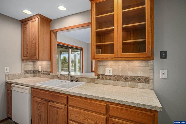 10343 Brick Rd SE, Turner, OR 97392